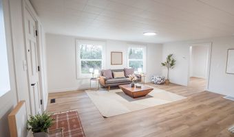 210 DORRIS St, Springfield, OR 97477
