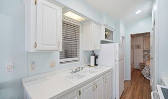 1703 N THORNTON Rd 214, Casa Grande, AZ 85122