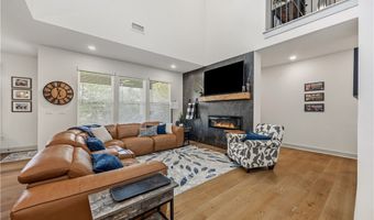 1100 Whistler St, Bentonville, AR 72713