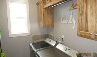 5002 Cassie Dr, Chubbuck, ID 83202