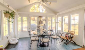 7 Mapleton Dr, Bedford, IN 47421