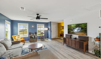 7239 Clemie Ct, Boiling Springs, SC 29316