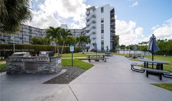 3401 N Country Club Dr 308, Aventura, FL 33180