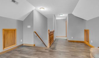 6686 Woodcrest Dr, Avon, IN 46123