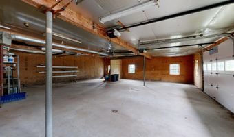 445 W River Rd, Augusta, ME 04330