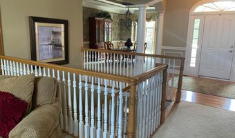 3475 Torrey Pines Dr, Akron, OH 44333