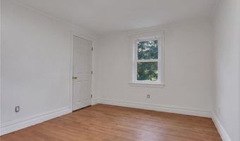 587 Central Ave, Johnston, RI 02919
