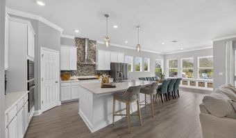 7322 PARADISO Dr, Apollo Beach, FL 33572