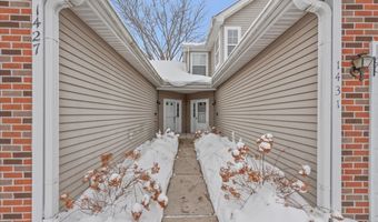 1431 Essex St, Algonquin, IL 60102