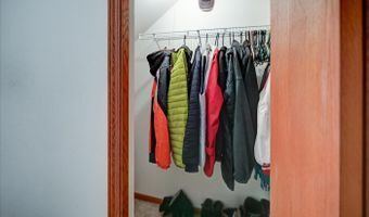 5205 Aspen Way, Madison, WI 53718