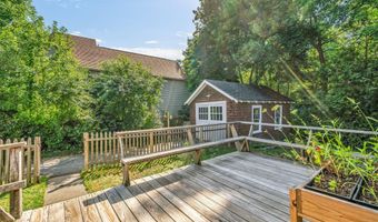 31 Wiley St, Bangor, ME 04401
