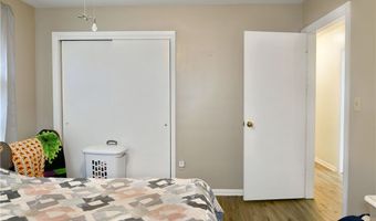 159 N Canfield Niles Rd, Austintown, OH 44515