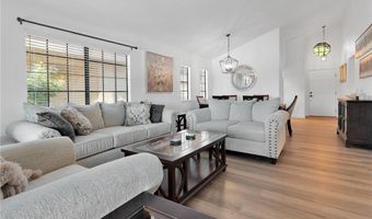 11722 Oak St, Apple Valley, CA 92308