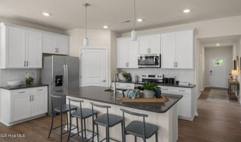 429 Thistle Meadow Ln, Aberdeen, NC 28315