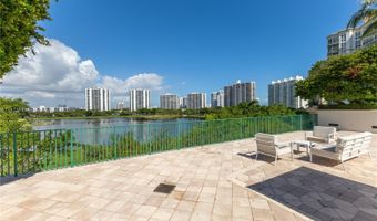 19900 E Country Club Dr PH18, Aventura, FL 33180