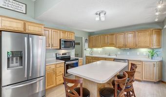 1443 Mckinley Ct, Anoka, MN 55303