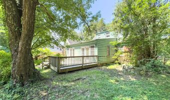 4113 PINERIDGE Dr, Annandale, VA 22003