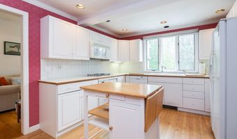 35 Hoyt Rd, Haverhill, MA 01835