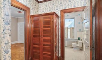 74 Highland St, Woonsocket, RI 02895