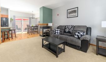14 S Gardens Way, Fitchburg, WI 53711