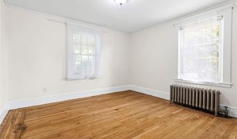 26 Althea Rd, Warwick, RI 02889