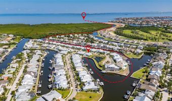 614 PINCKNEY Dr, Apollo Beach, FL 33572