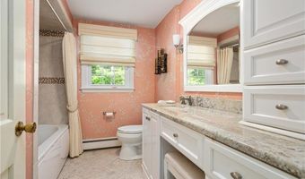 70 High Ridge Dr, Cumberland, RI 02864