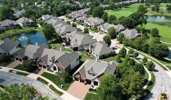 259 Meadowbrook Country Club Est, Ballwin, MO 63011