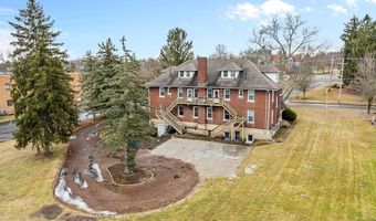 203 Glamorgan St, Alliance, OH 44601