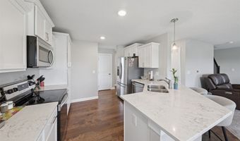 2301 NW Beechwood St, Ankeny, IA 50023