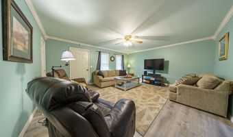 111 Stacey Dr, Batesville, AR 72501