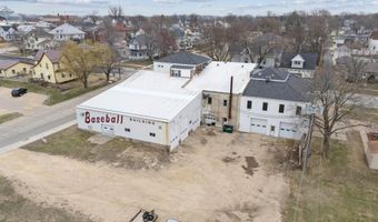 310 SE 2nd, Dyersville, IA 52040