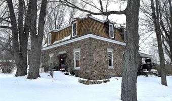 704 Hillside Ave, Berlin, NH 03570
