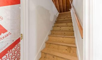 110 Commerce Rd, Barnstable, MA 02630
