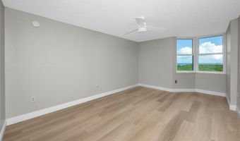 2333 FEATHER SOUND Dr B705, Clearwater, FL 33762