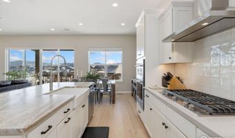 3351 Heron Lakes Pkwy, Berthoud, CO 80513