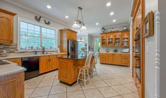 501 River Oaks Dr, Bainbridge, GA 39817