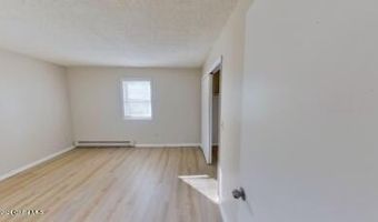 35 Parkwood St Apt 2, Albany, NY 12208