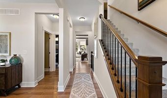 6167 N Trailwoods Dr, Ann Arbor, MI 48103