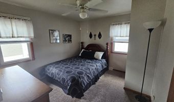 1102 N Penn St, Aberdeen, SD 57401