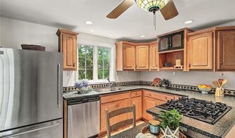 88 Nichols Rd, North Kingstown, RI 02852