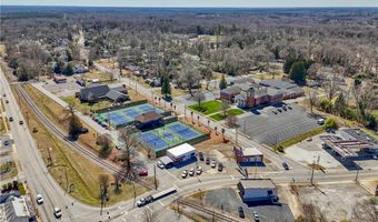 122 Saluda St, Belton, SC 29627