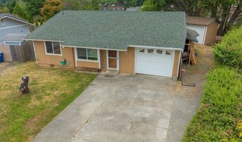 821 KEVIN Pl, Brookings, OR 97415