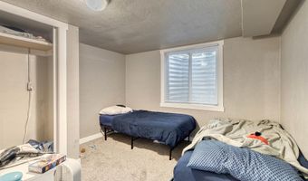 212 S 16th Ave, Caldwell, ID 83605