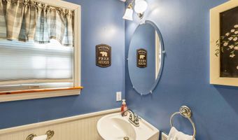 86 Avery Hill Rd, Alton, NH 03810