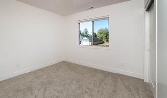 20607 SE Boer Pl, Bend, OR 97702