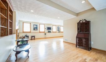 18 Baldwin Rd, Billerica, MA 01821