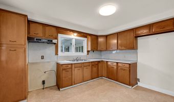 247 Stevens St, Bristol, CT 06010