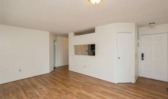 615 Broadway 37, Amityville, NY 11701