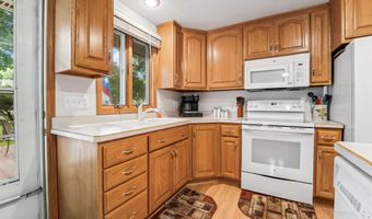1413 E PERSHING St, Appleton, WI 54911